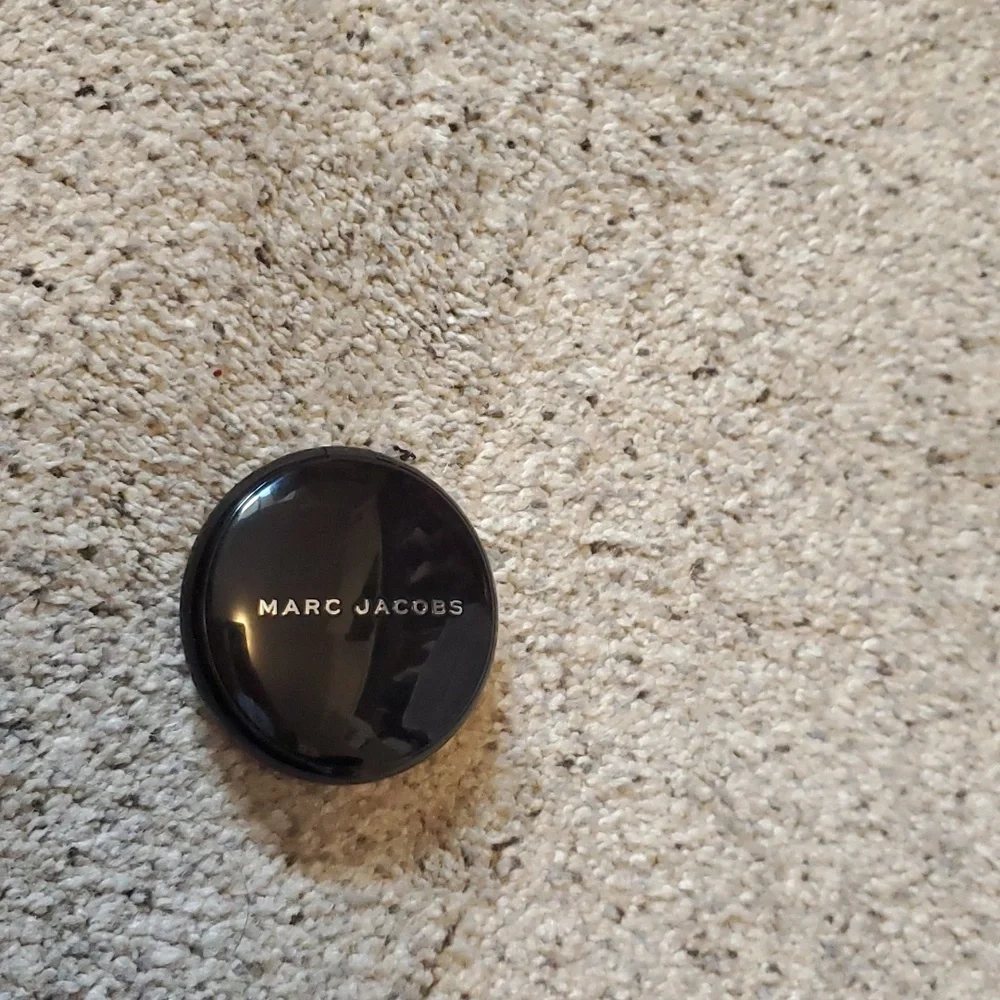 Marc jacobs brown eye shadow